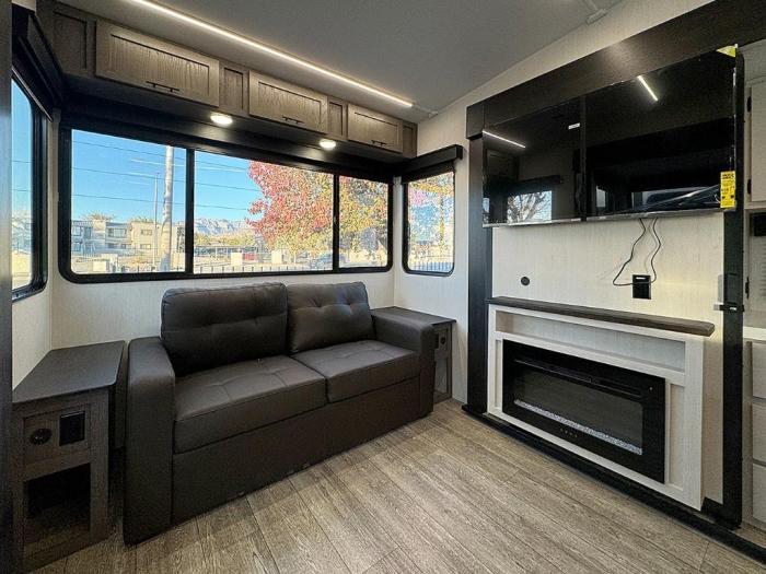 Luxury Arctic Adventures